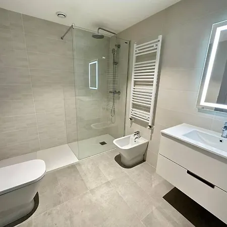 Jacinto Benavente 15, 6a Con Parking Gratis By Ybh * Vigo